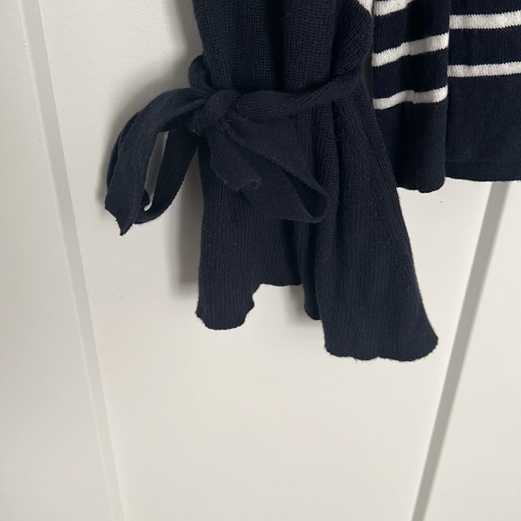 J.crew sweater - Picture 3 of 4